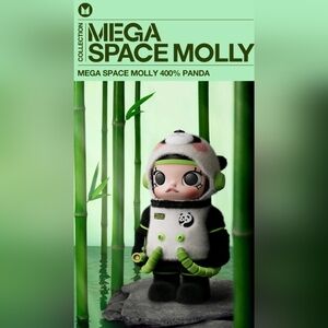 MEGA SPACE MOLLY 400% PANDA
